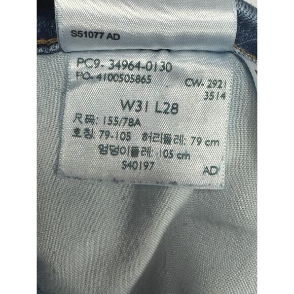 Levi's Women's Wedgie Straight Leg Button Fly Blue Denim Jeans - Size 31x28 - Picture 8 of 8